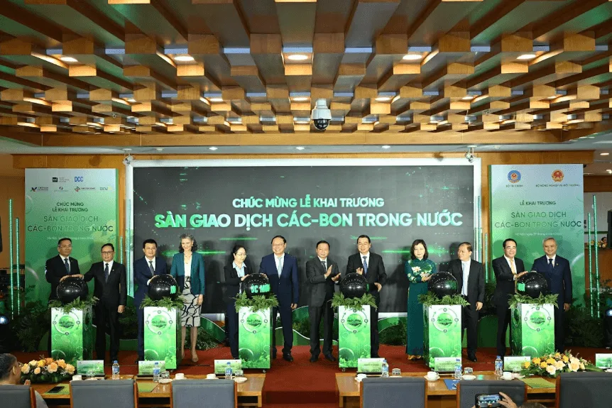 Bảng giao dịch sàn carbon Việt Nam phiên đầu 29/6/2026 — giá 130.000-136.000 đồng/tấn CO2e